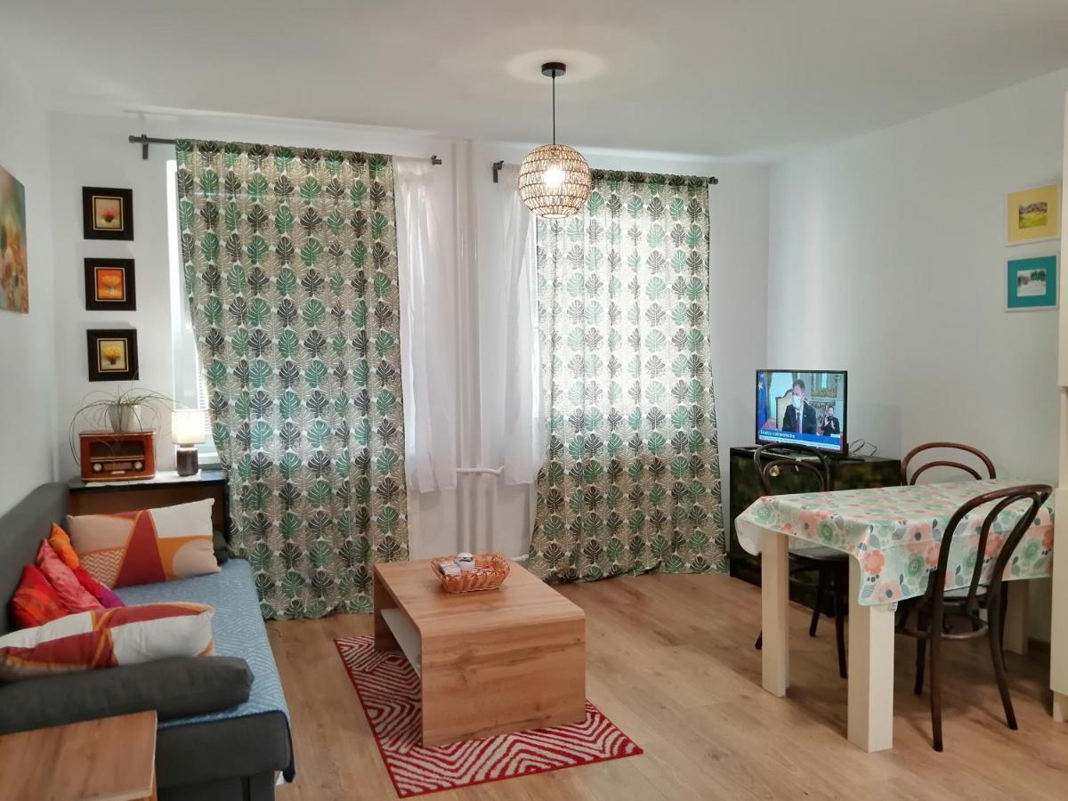 Slavik Apartment Дунайска-Стреда Экстерьер фото