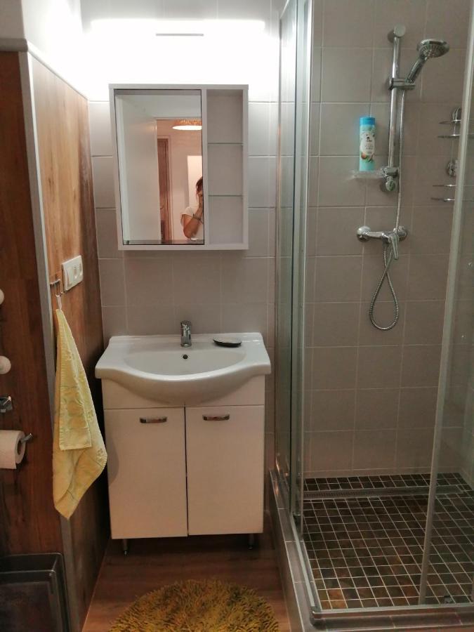 Slavik Apartment Дунайска-Стреда Экстерьер фото